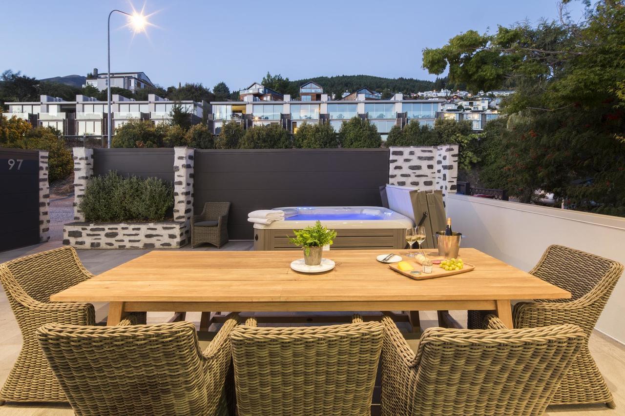 Lakefront Luxury By Amazing Accom Queenstown Exteriör bild