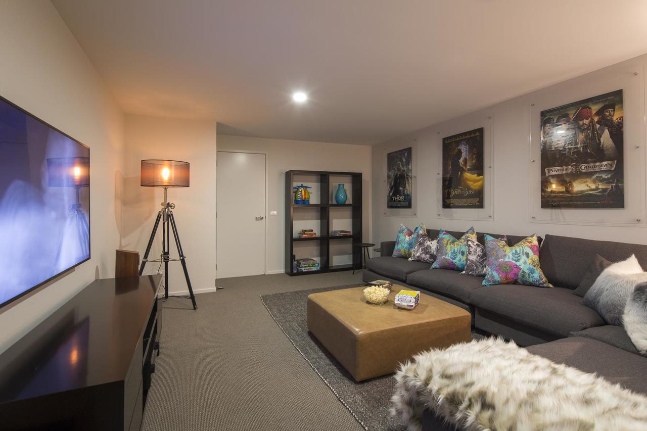 Lakefront Luxury By Amazing Accom Queenstown Exteriör bild